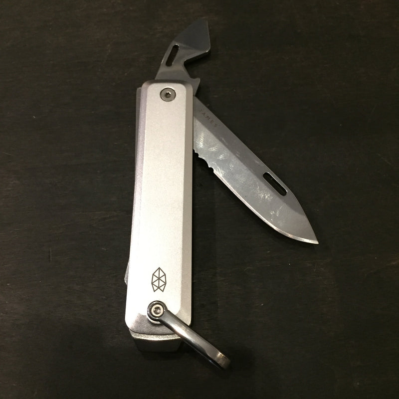 The Ellis- Silver / Stainless / Aluminum / Serrated